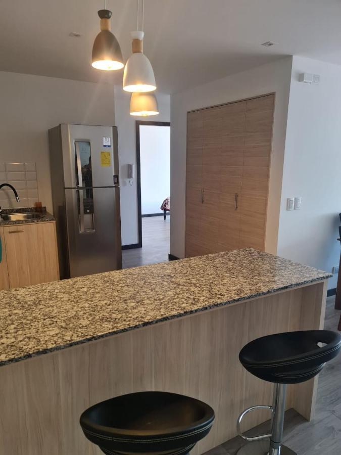 Hermoso Departamento, Centrico Y Tranquilo Quito Eksteriør bilde